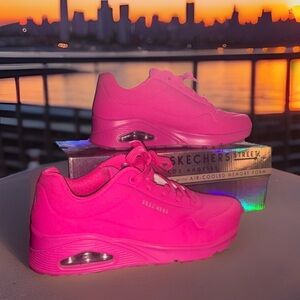 Skechers Street Uno – Night Shades Sneakers | Bold Color Statement